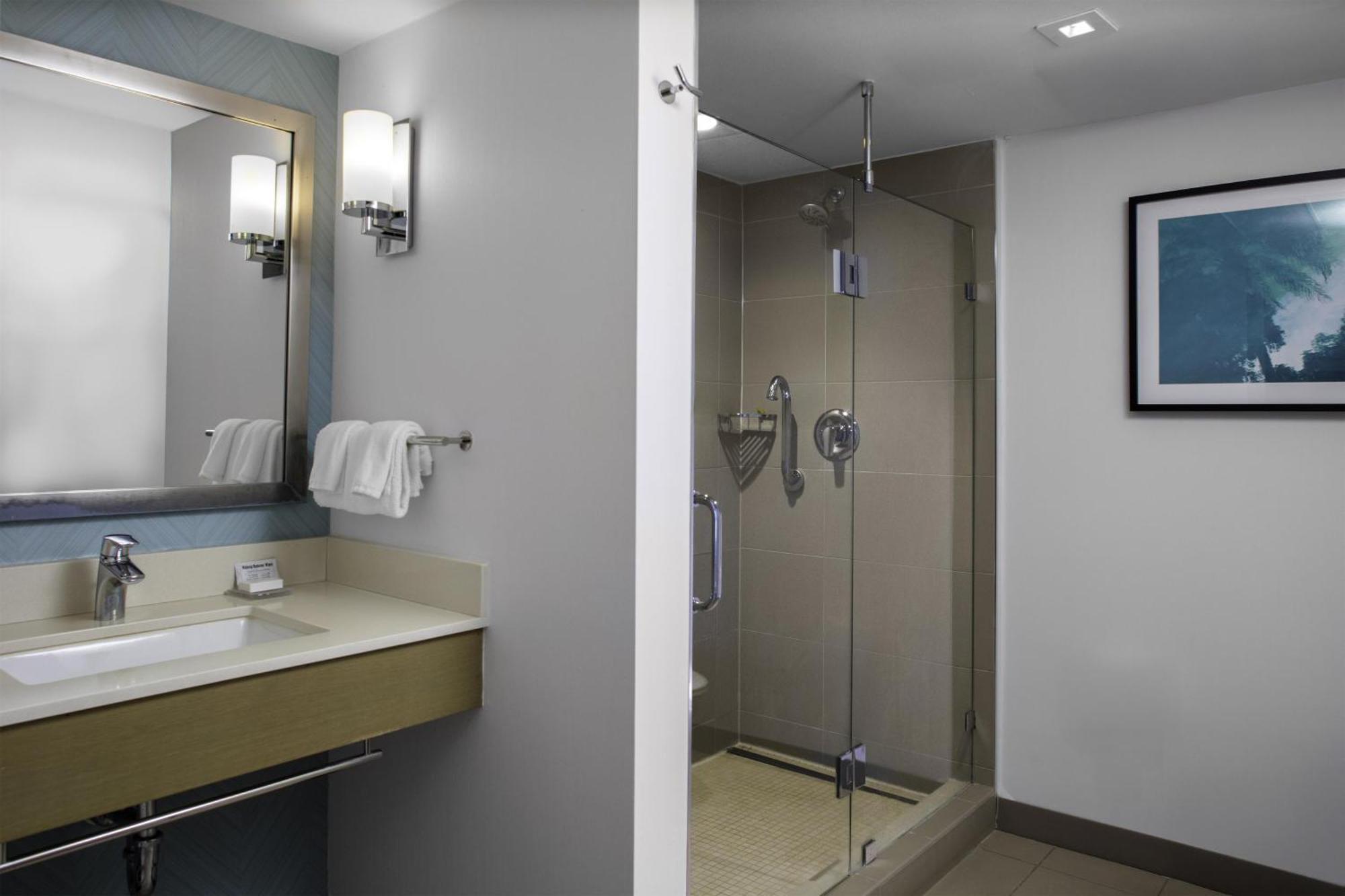Hilton Garden Inn Miami South Beach — Photos 1
