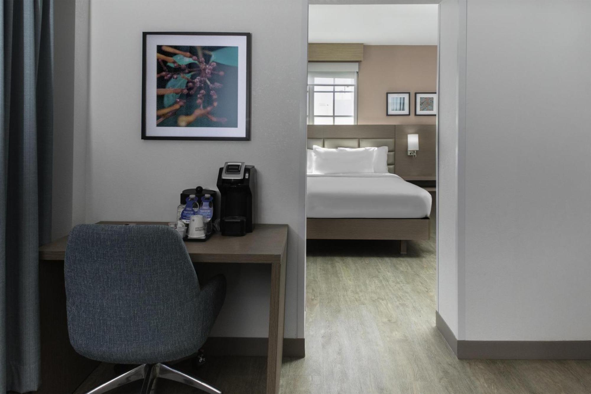 Hilton Garden Inn Miami South Beach — Photos 2